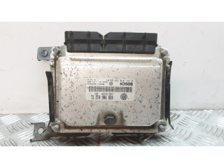Řídící jednotka 038906012 Skoda Octavia Mk1 (1U) 2002
