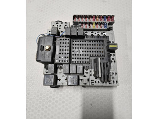 Блок предохранителей  9441585   Volvo XC90    