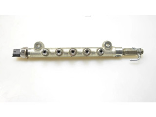 Vstřikovací lišta 55570022 Opel Astra K B 16 DTH