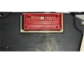 Панель приборов 8200276533, 0090059   Renault Clio II       