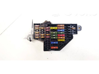 Pojistková skříňka Audi TT TTS Mk2 2009