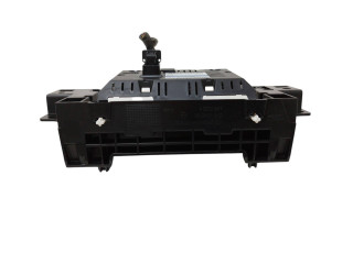 Дисплей    CM5T18B955AC, B3L13V043808   Ford Focus