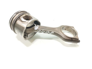 Поршень с шатуном 9HX(DV6ATED4) Citroen C4 I