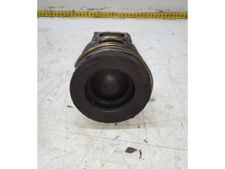 Píst Renault Megane III K9K836