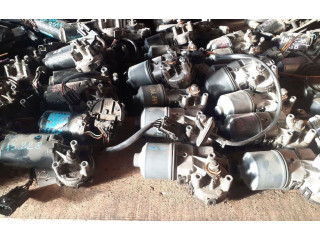 Двигатель стеклоочистителя заднего стекла  8200441376   Dacia Logan I 