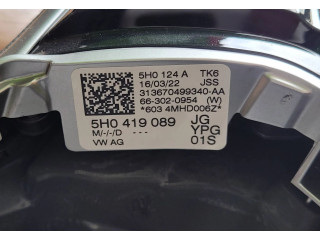 Руль Volkswagen Golf VIII 2019 - года 5H0419089J, 5H0124A