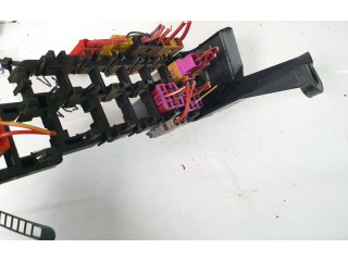   Pojistková skříňka 8d1937545   Volkswagen PASSAT B5.5 2002