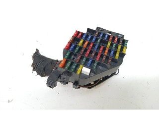 Блок предохранителей  4200572, 4200572   Saab 9-5    