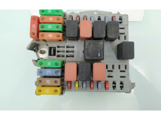 Блок предохранителей 51815360 Fiat Linea