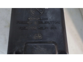 Блок предохранителей     Opel Combo D    