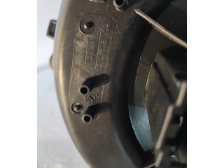 Вентилятор печки 6R1819015A Audi A1