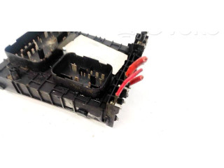 Блок предохранителей  1K0937821, 1K0937820   Volkswagen Touran I    
