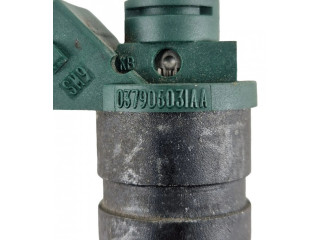 Форсунка 037906031aa    Audi A3 S3 8L  AKL 