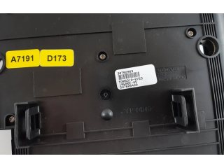 Блок управления климат-контролем 30782903   Volvo V70