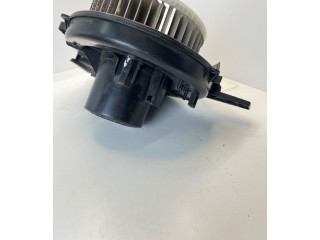 Вентилятор печки 6R1819015A, Y1551 Skoda Fabia Mk3 (NJ)