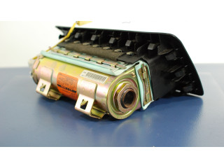 Подушка безопасности водителя Mazda MPV II LW