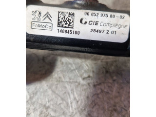 Топливная рампа 9685297580, 140845100 Peugeot 2008 I