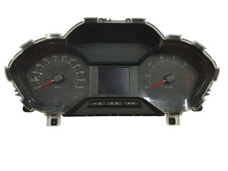 Панель приборов    Peugeot Partner III       