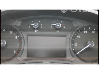 Přístrojová deska Buick Encore I 2016 42518704