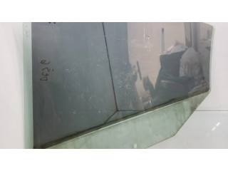 Основное стекло задних дверей