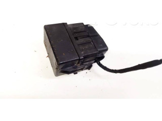 Блок предохранителей     Volvo V70    