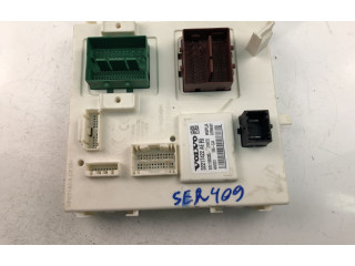 Блок предохранителей  32217422AE   Volvo V60    