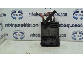 Блок предохранителей 1K0937125 Volkswagen Jetta V