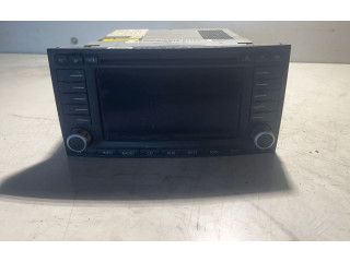 Радио/ проигрыватель CD/DVD / навигация