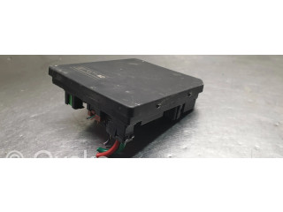 Pojistková skříňka 284B73NL1A, 521773F04 Nissan NV200 2010