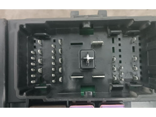 Pojistková skříňka 919544D270 KIA Carnival 2001