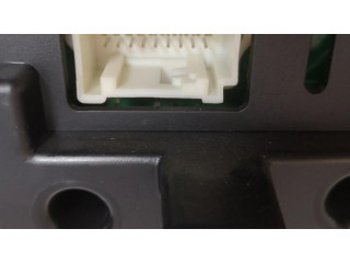 Přístrojová deska Mercedes-Benz C W203 2006 A2035404947