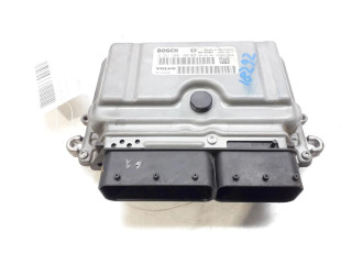 Блок управления двигателем Блок управления 30743338   Volvo S80