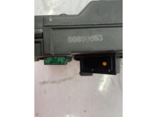 Pojistková skříňka Řídící jednotka BSM 1650882680 Peugeot 206 2002