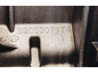 Масляный насос 8200307174   Nissan Qashqai 2009