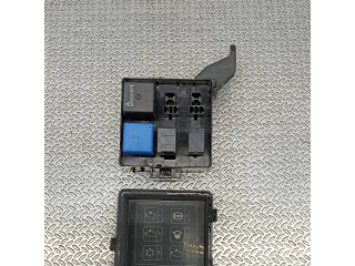   Pojistková skříňka MR482591   Mitsubishi Pajero 2007