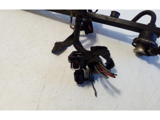 Топливная рампа 021133317G Volkswagen Golf III