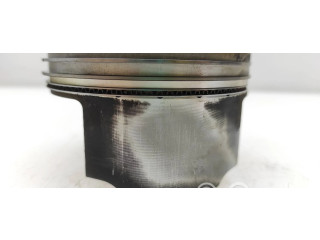 Píst 12006AC480, 12006AB480 Subaru Outback pro benzínový motor 3.0 EZ30DNXCBX