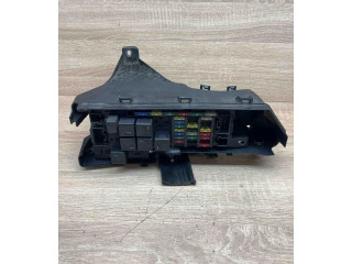 Блок предохранителей 9494210, 30728008 Volvo S60