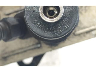 Форсунка 0445110114, 057130276H Audi A8 S8 D2 4D