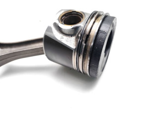 Píst AVB Audi A4 S4 B6 8E 8H