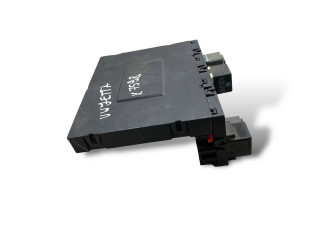 Блок комфорта 3C0937049AD, F005V00630 Volkswagen Jetta V