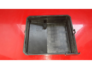 Крышка блока предохранителей PR06101000   Citroen C-Crosser    