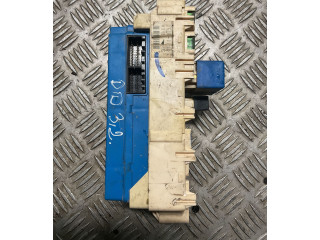 Pojistková skříňka Mitsubishi Pajero 2002