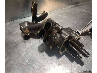 Масляный насос om606 6061810120, 6061810140 Mercedes-Benz E W124