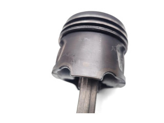 Píst K9K766   Renault Clio III    K9K766 