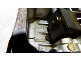 Топливная рампа 0438101039, 032116 Audi 80 90 B3 1.8