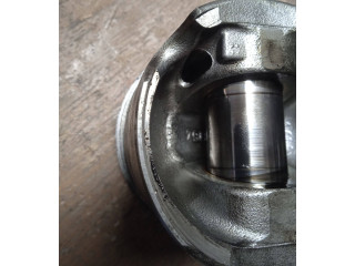 Píst 7988600 Volkswagen Sharan AUY