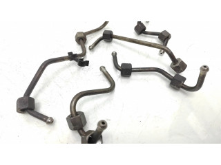 Трубка (трубки) для подачи топлива в жиклеры