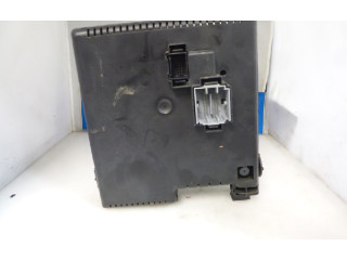 Блок предохранителей 30728512, 30728512 Volvo S60