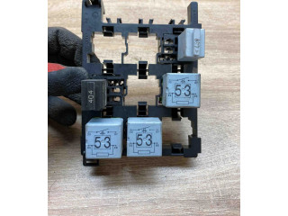   Pojistková skříňka 1T1937503A   Volkswagen Tiguan 2007